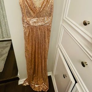 Size 2 Kate Kasin champagne sequin long true to size dress